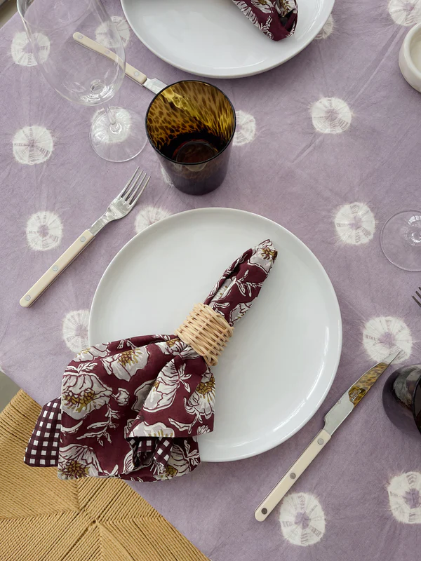 Amora Table Cloth